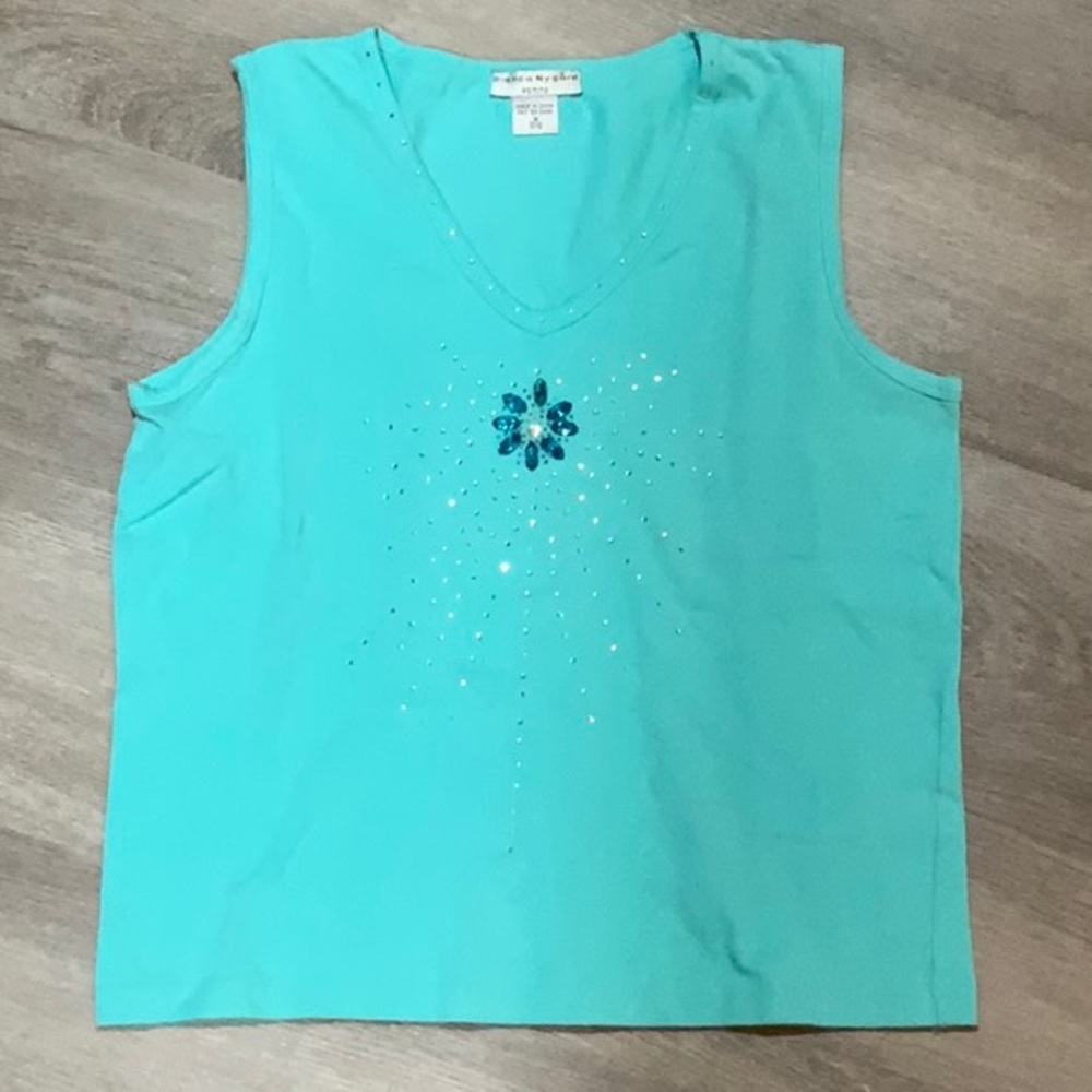 Bianca Nygard Ladies Petite Size 10-12P (medium) Sleeveless with Beading.  NWOT